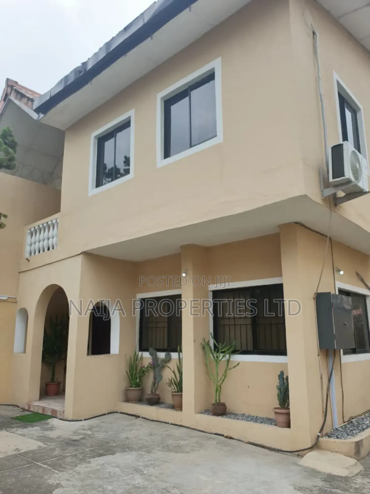 4bdrm Duplex in Off Mobolaji Johnson, Lekki Phase 1 for sale in Lekki Phase 1