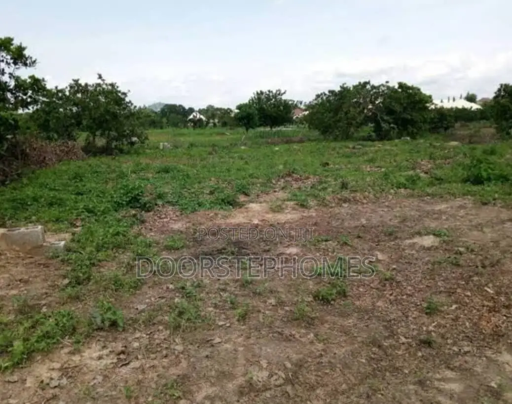 7571sqm Commercial Land for Sale in Wawa on Airport Road in Sabon Lugbe