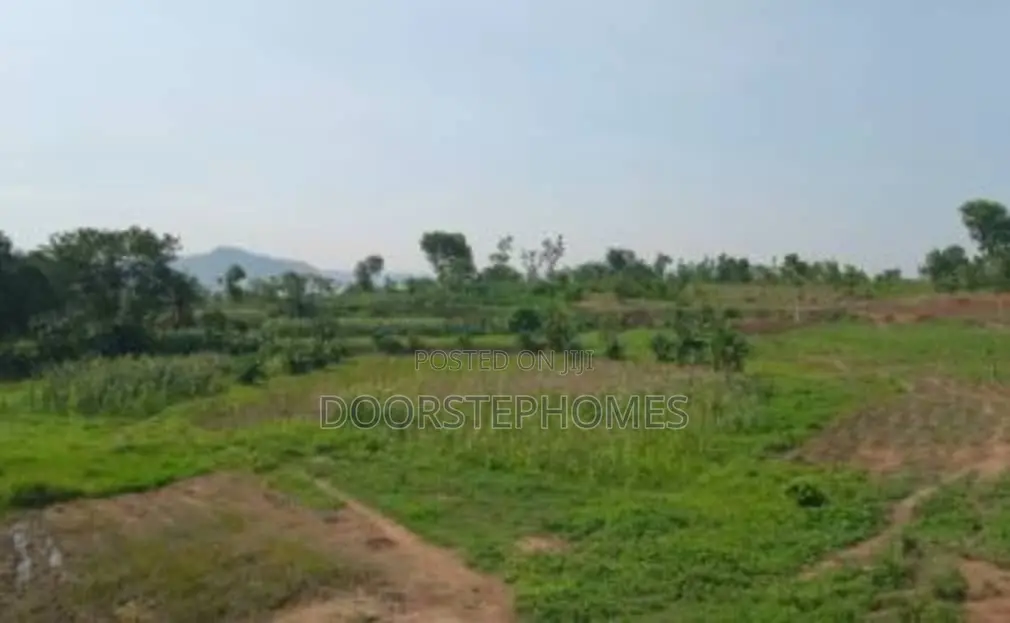 7571sqm Commercial Land for Sale in Wawa on Airport Road in Sabon Lugbe