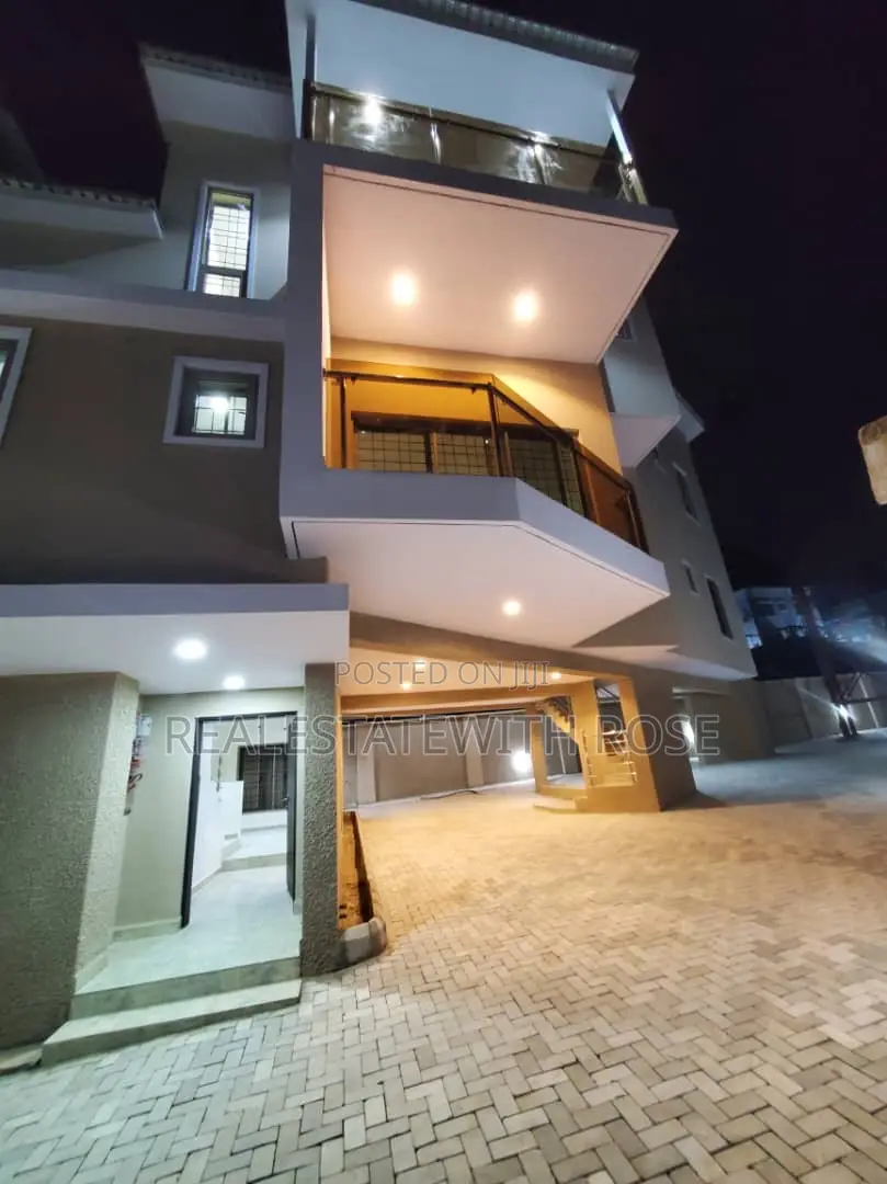 4bdrm Duplex in Mini Estate, Guzape District for sale in Guzape District