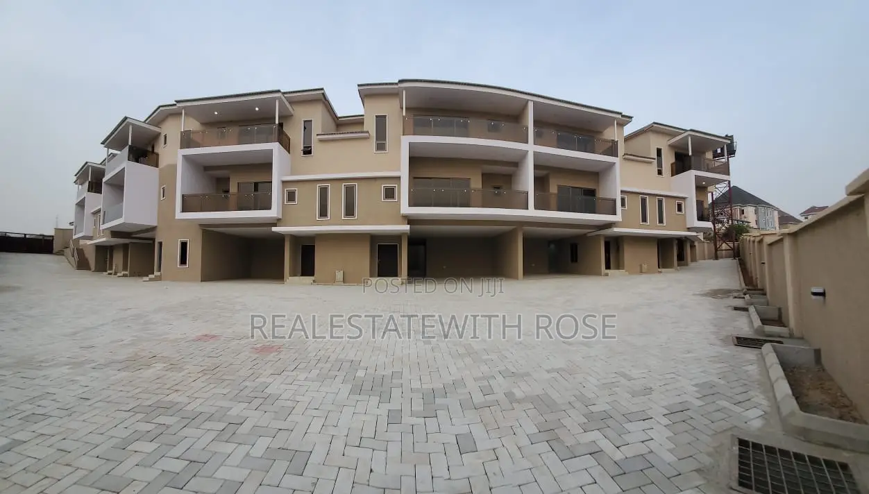 4bdrm Duplex in Mini Estate, Guzape District for sale in Guzape District