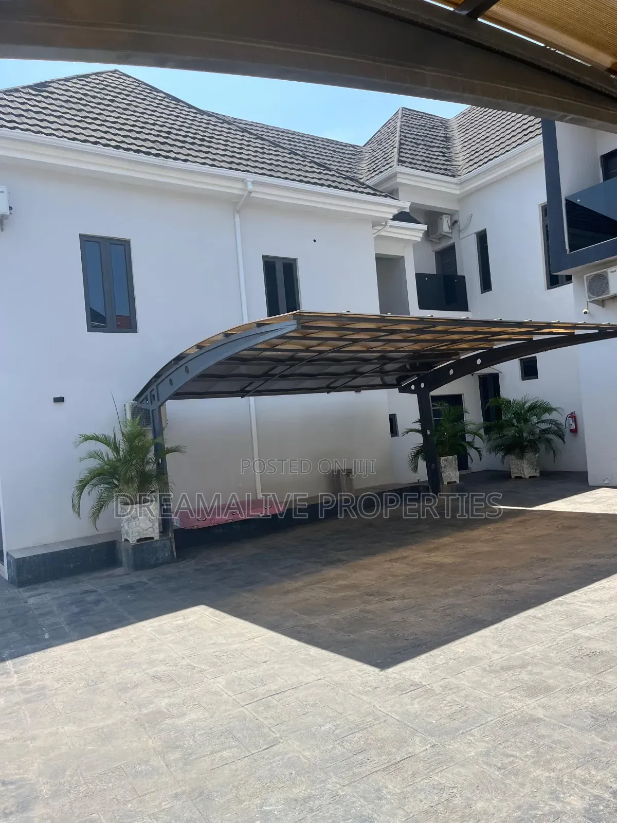 4bdrm Duplex in Estate, Gwarinpa for sale in Gwarinpa