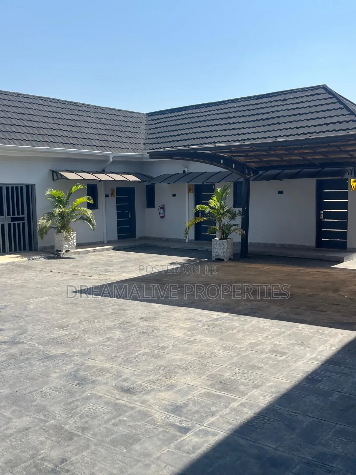 4bdrm Duplex in Estate, Gwarinpa for sale in Gwarinpa