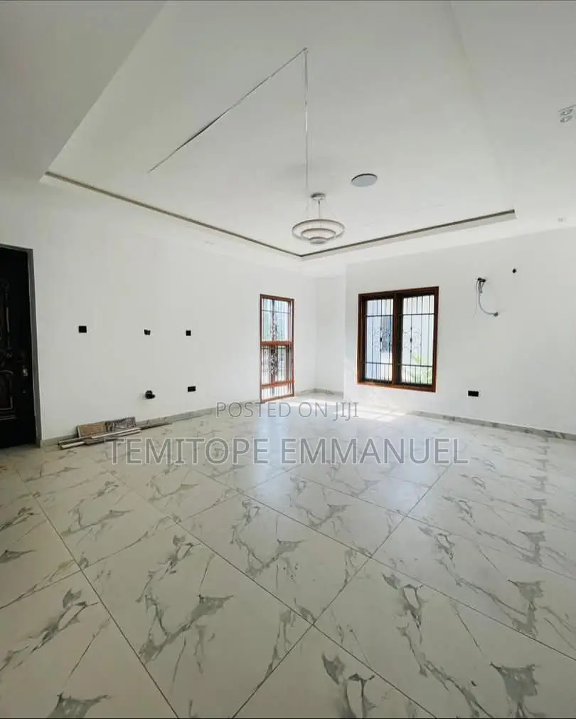 Furnished 6bdrm Duplex in Ikeja Gra, Lagos for sale in Ikeja GRA