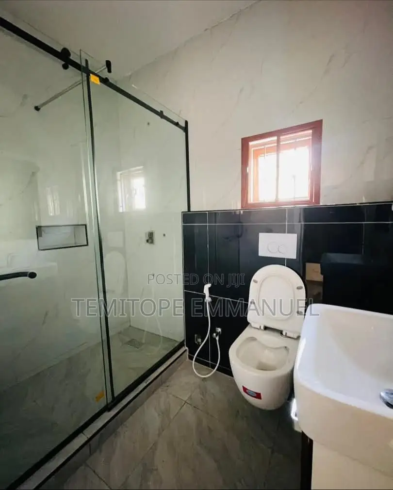 Furnished 6bdrm Duplex in Ikeja Gra, Lagos for sale in Ikeja GRA