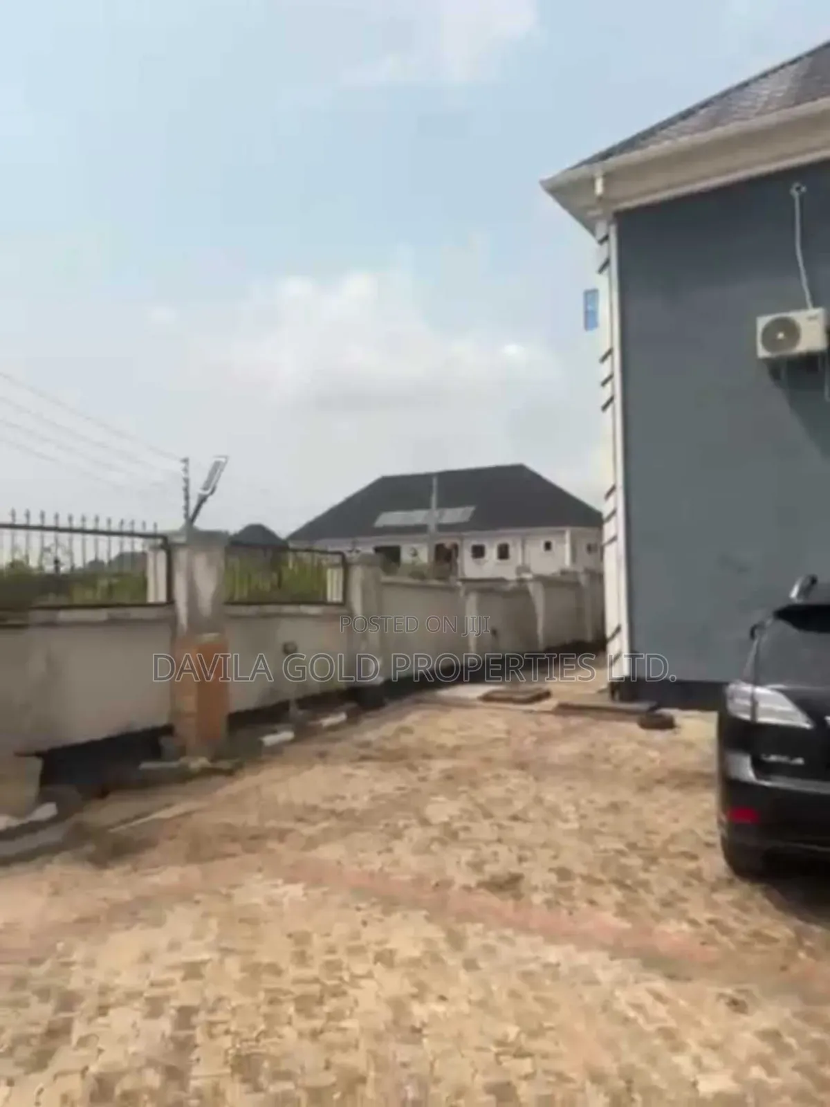 12bdrm Block of Flats in Benin City for sale in Benin City