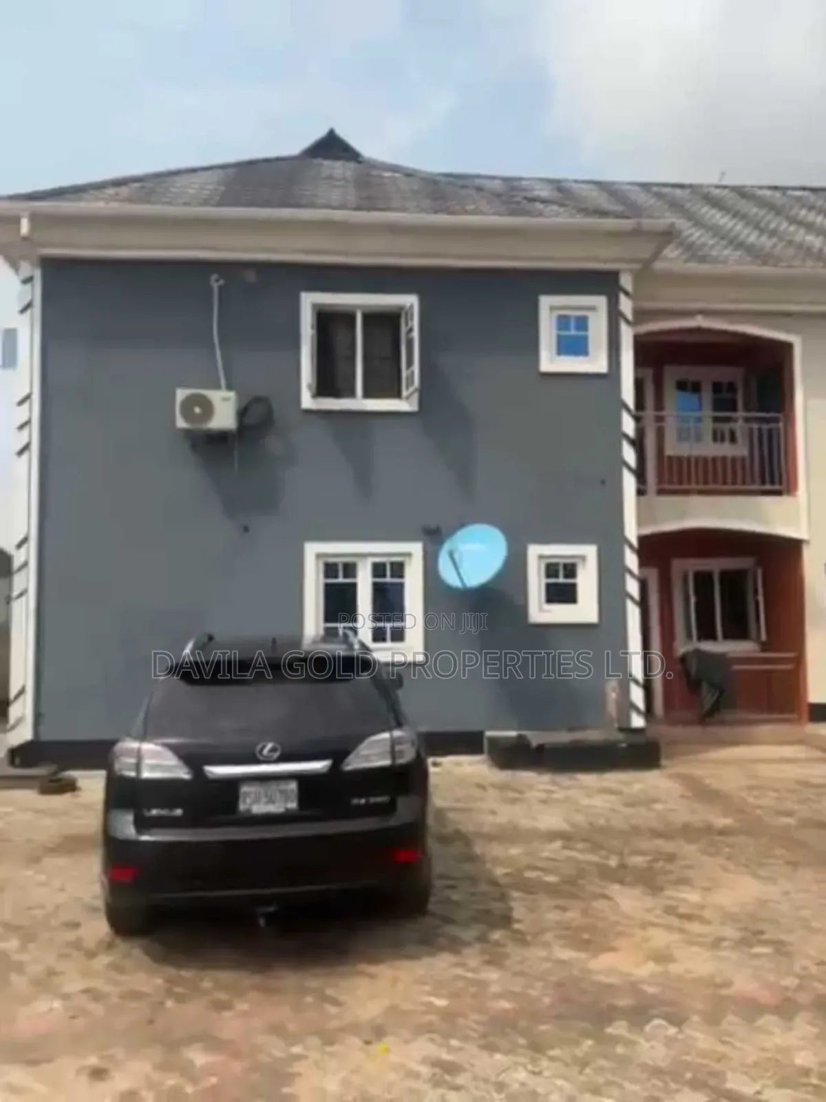 12bdrm Block of Flats in Benin City for sale in Benin City