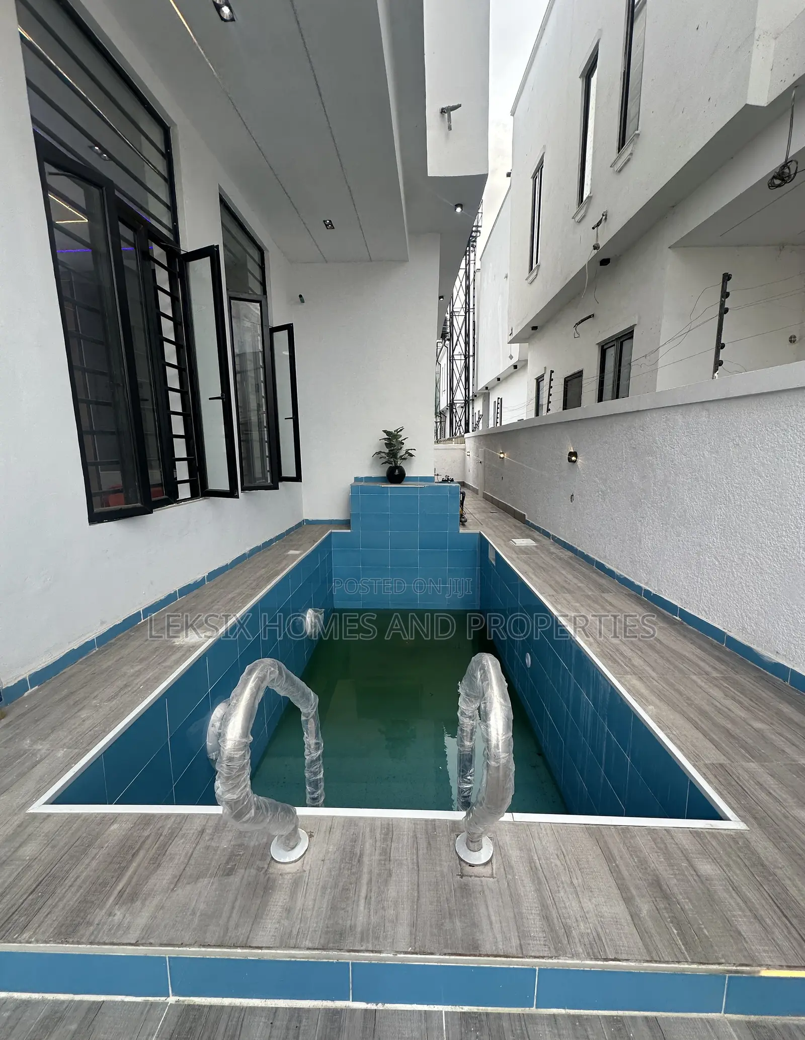 4bdrm Duplex in A Well Secured, Ado / Ajah for sale in Ado / Ajah