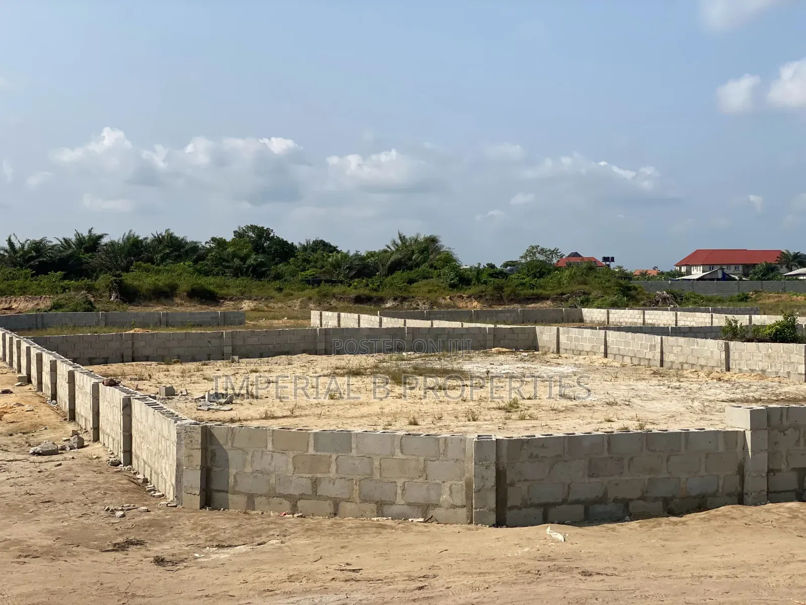 Well Fenced Estate Land in Ibeju Lekki Lagos in Iberikodo