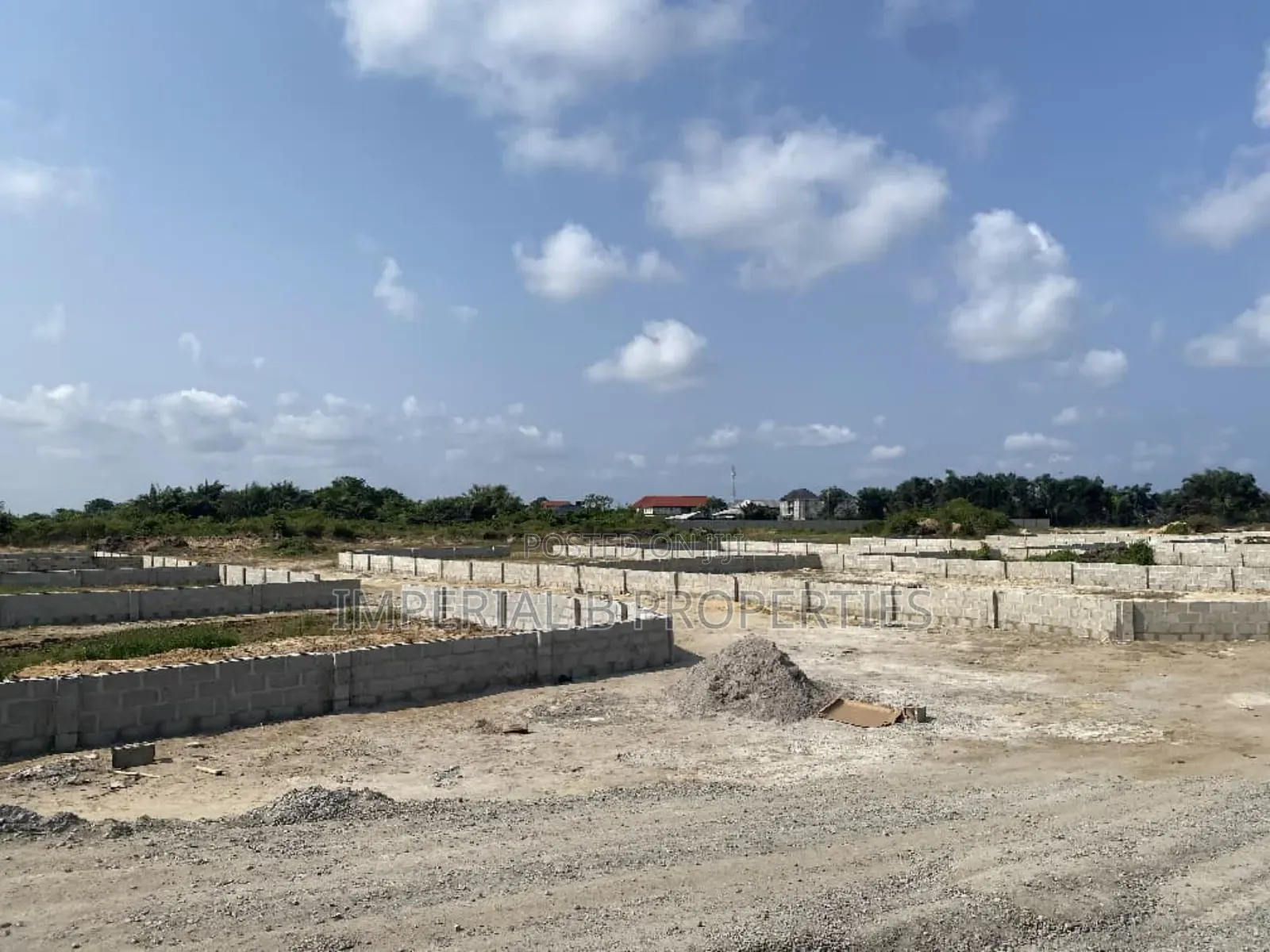 Well Fenced Estate Land in Ibeju Lekki Lagos in Iberikodo