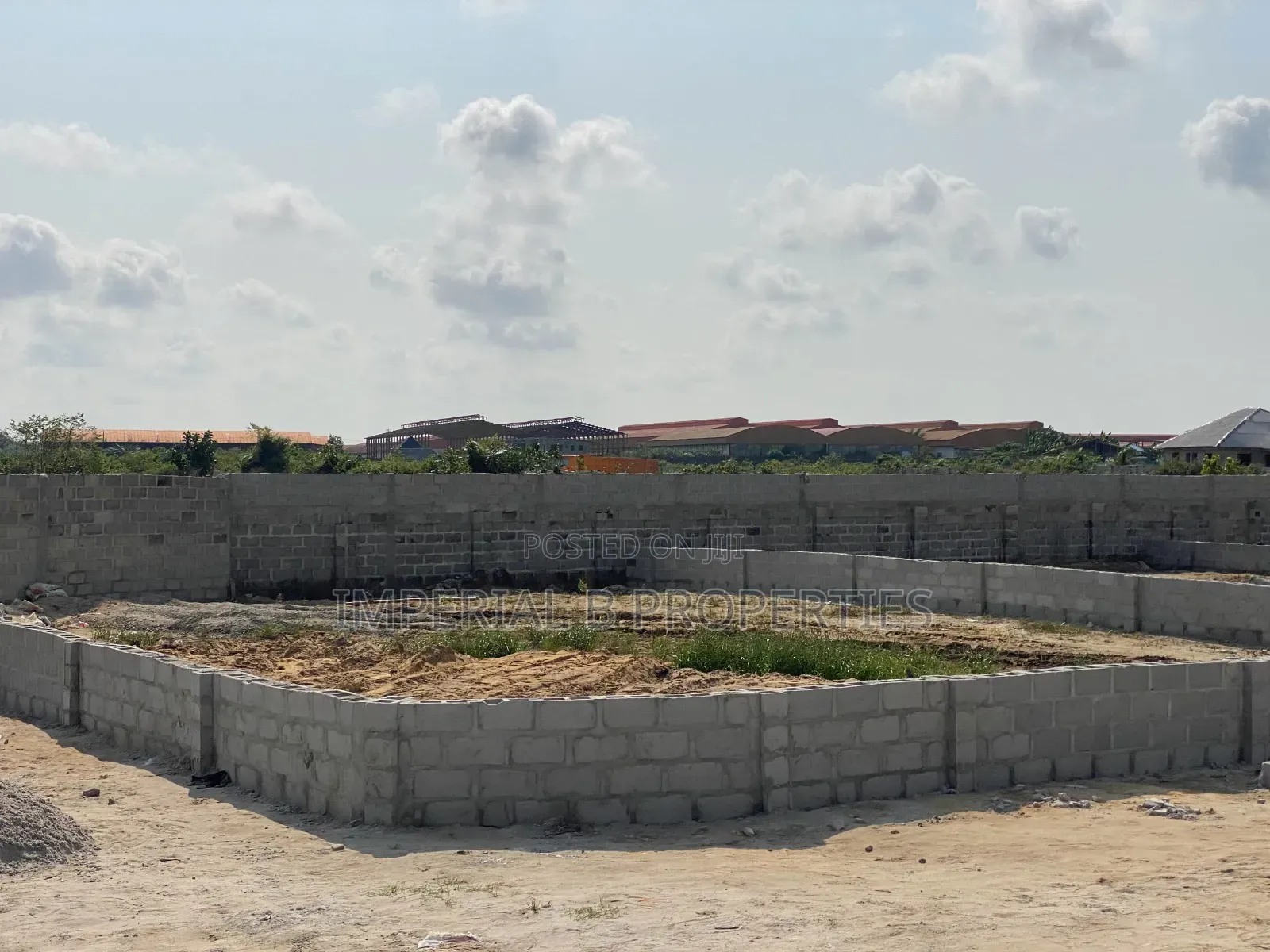 Well Fenced Estate Land in Ibeju Lekki Lagos in Iberikodo