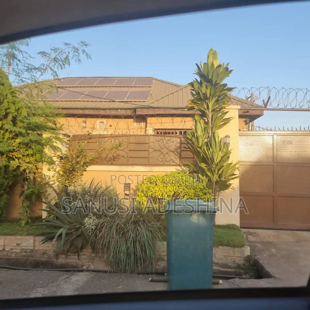 2400sqm of Residential Land at Utako Main,Opposite ,Fct Abuja Nigeria in Utako