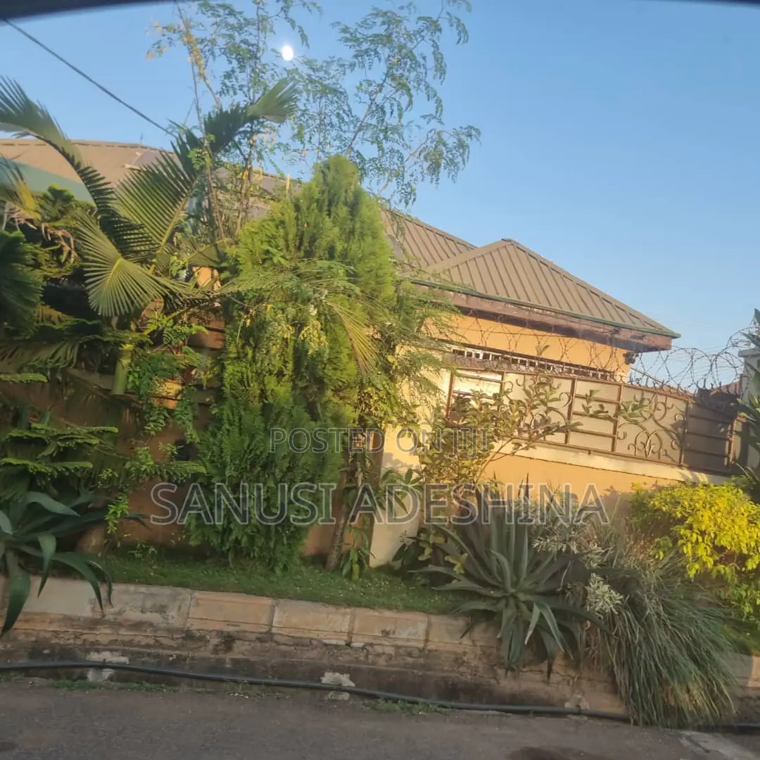 2400sqm of Residential Land at Utako Main,Opposite ,Fct Abuja Nigeria in Utako