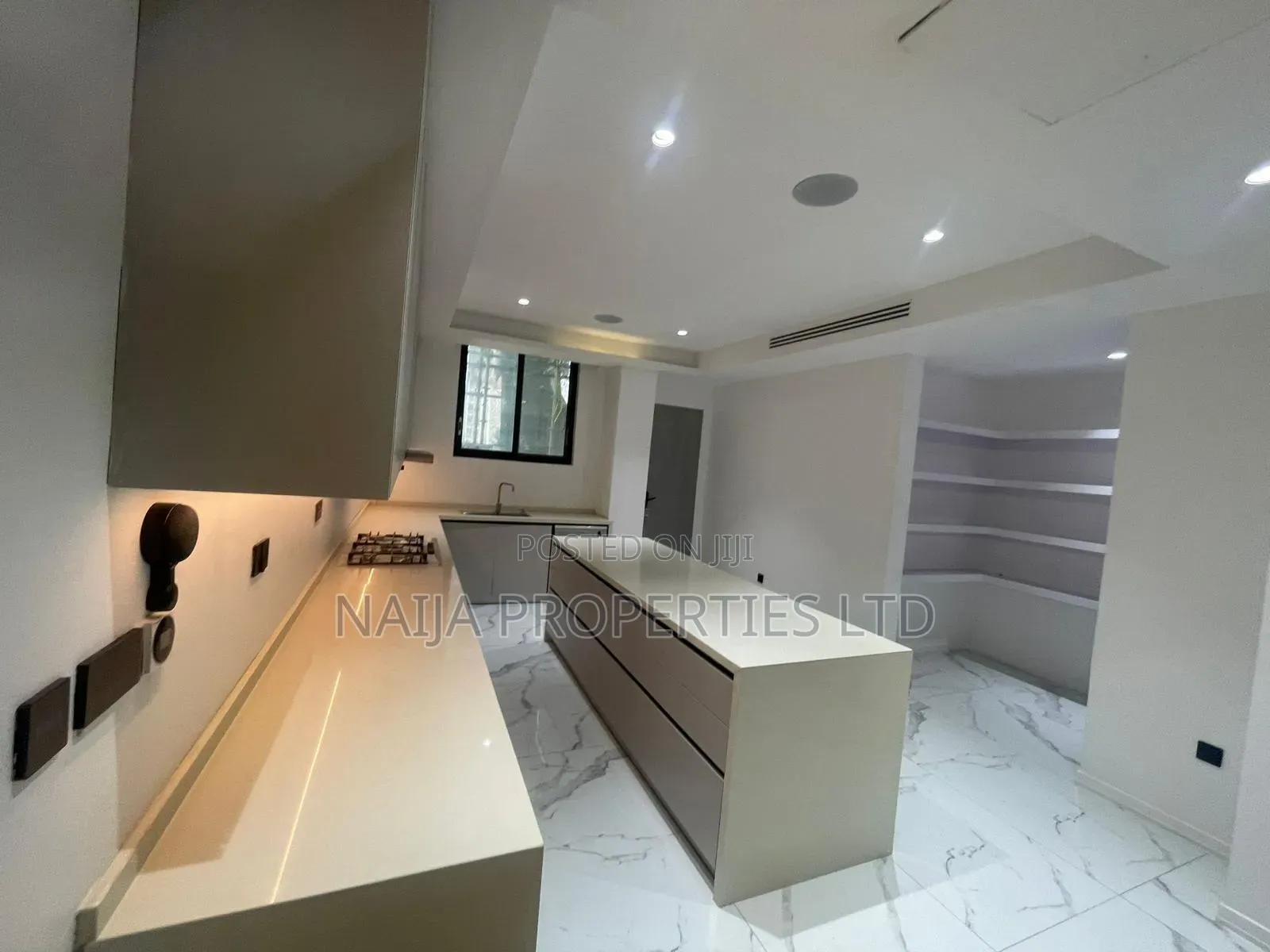 Furnished 4bdrm Apartment in Old Ikoyi for sale in Old Ikoyi