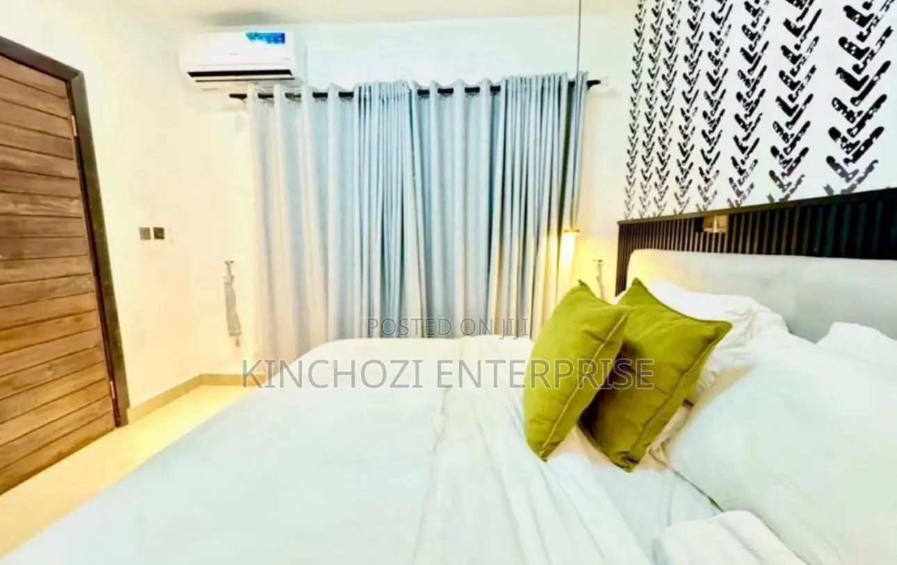 2 Bedroom Luxury Shortlet + City View + 5 Star Amenities in Lekki Phase 1