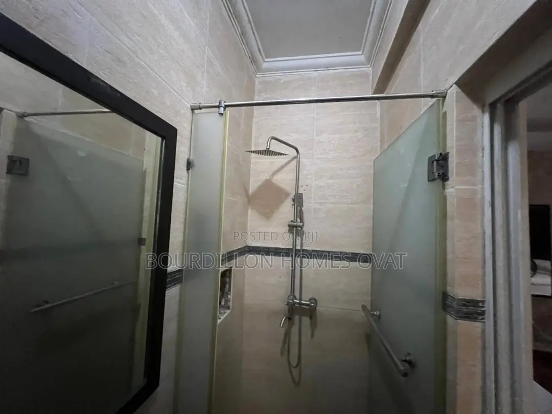 17bdrm Duplex in Lekki Phase 1 for rent in Lekki Phase 1