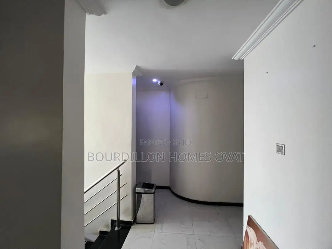 17bdrm Duplex in Lekki Phase 1 for rent in Lekki Phase 1