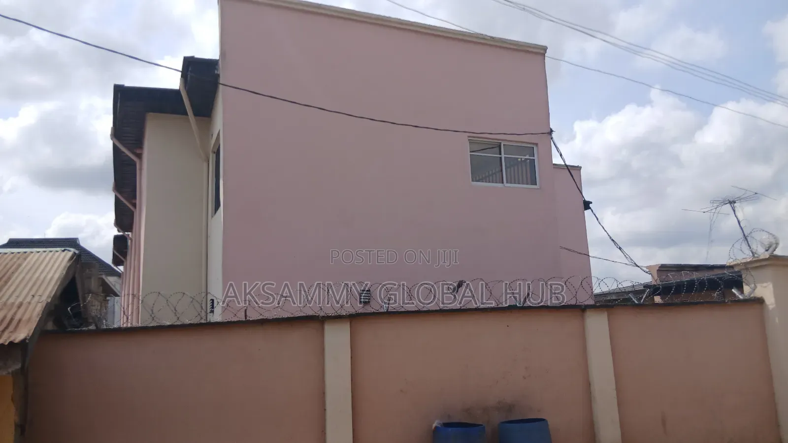 Furnished 18bdrm Apartment in Orogun, Ibadan for sale in Ibadan