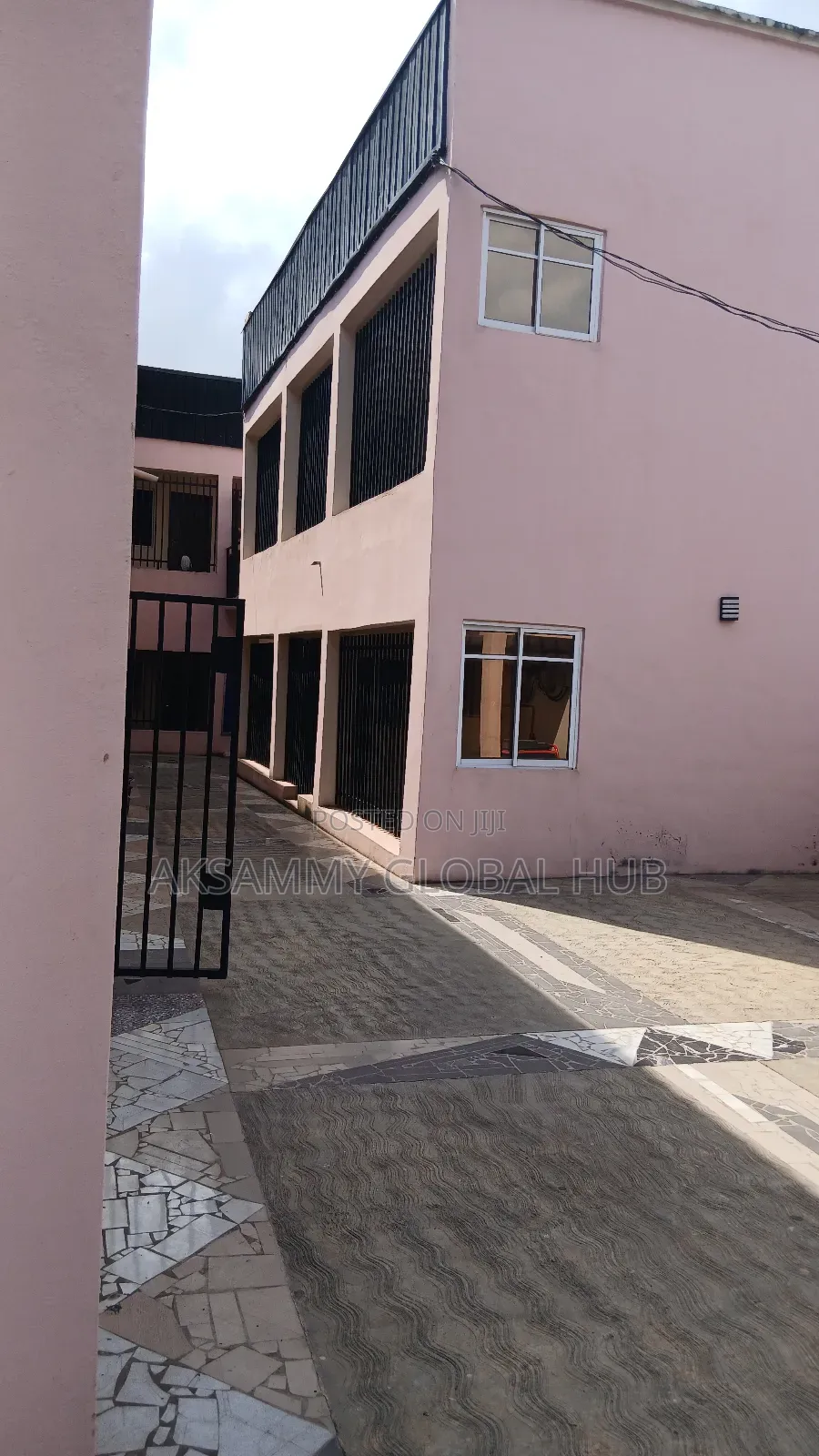Furnished 18bdrm Apartment in Orogun, Ibadan for sale in Ibadan