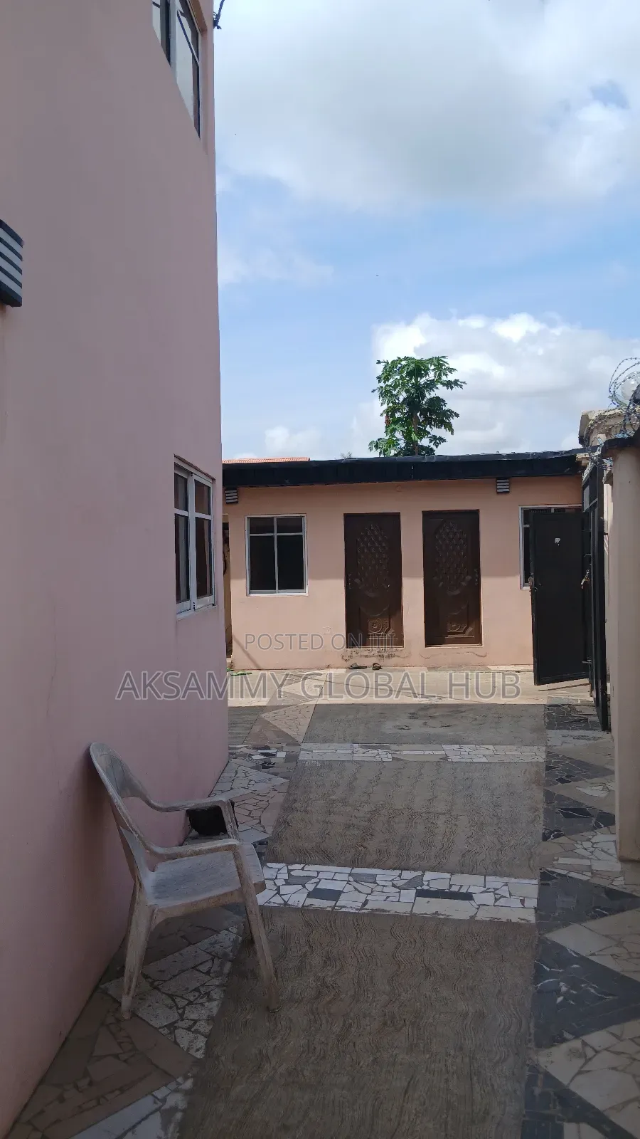Furnished 18bdrm Apartment in Orogun, Ibadan for sale in Ibadan