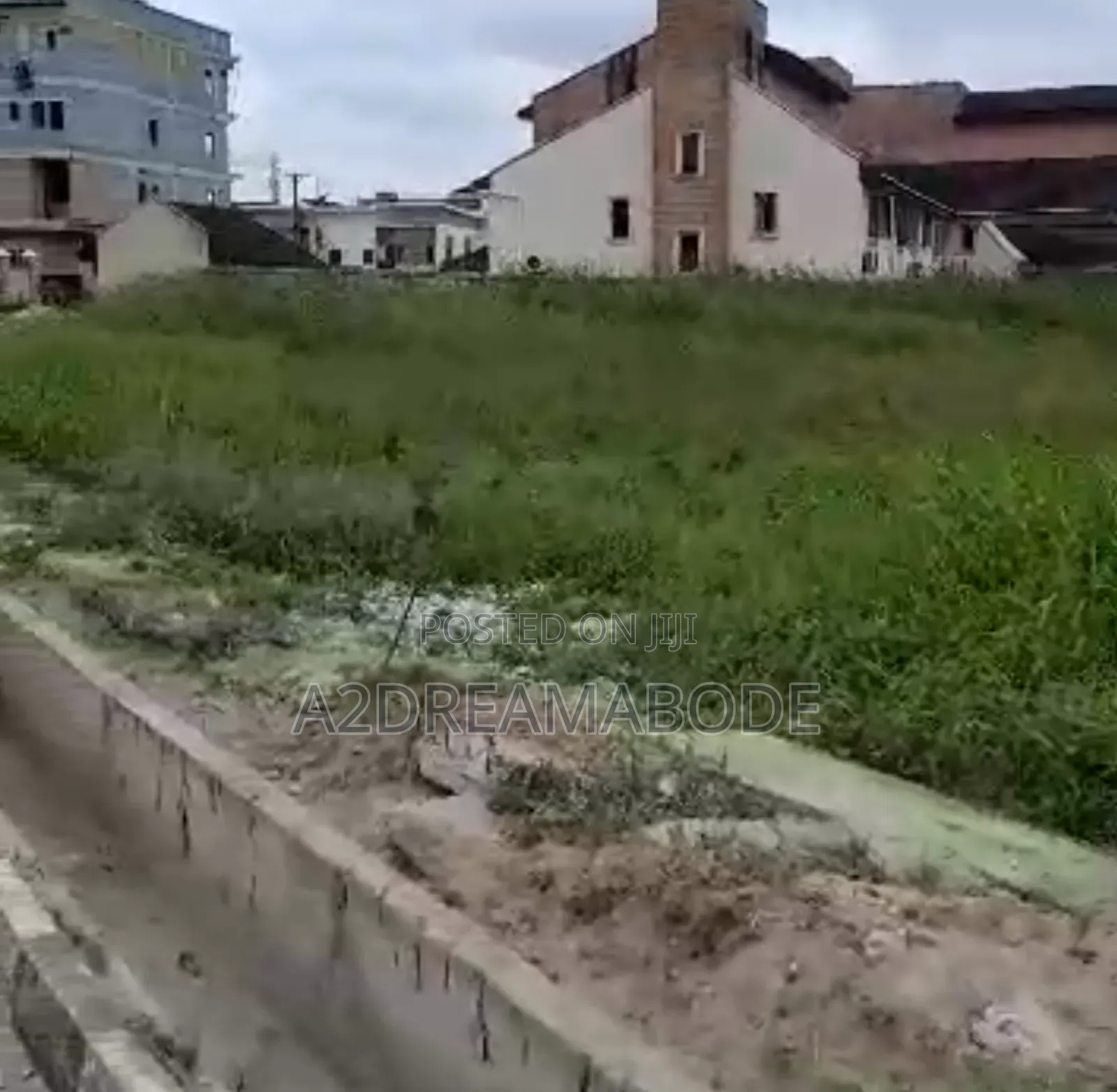 Executive Land With Potential in Ikoyi