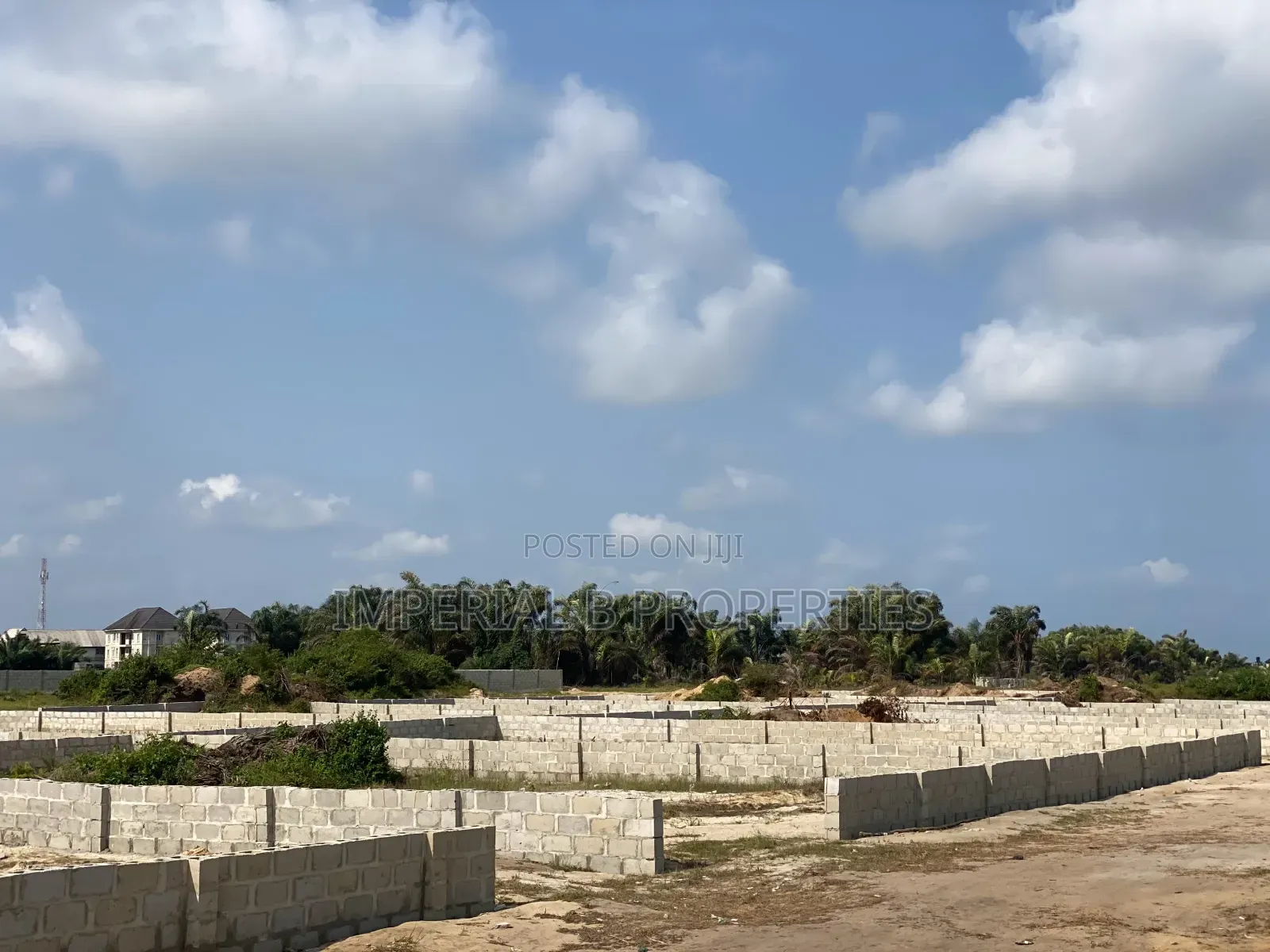 Well Fenced Estate Land in Ibeju Lekki Lagos in Iberikodo