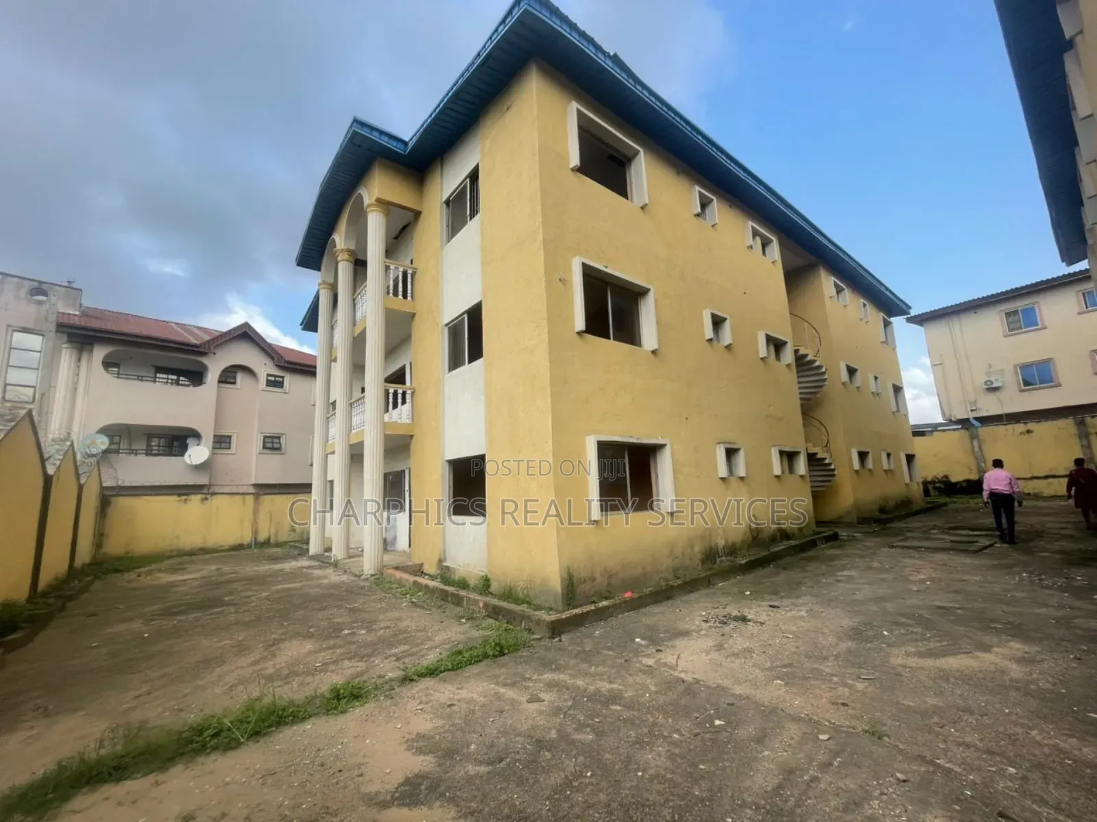 3bdrm Block of Flats in Ajao Estate for rent in Ajao Estate