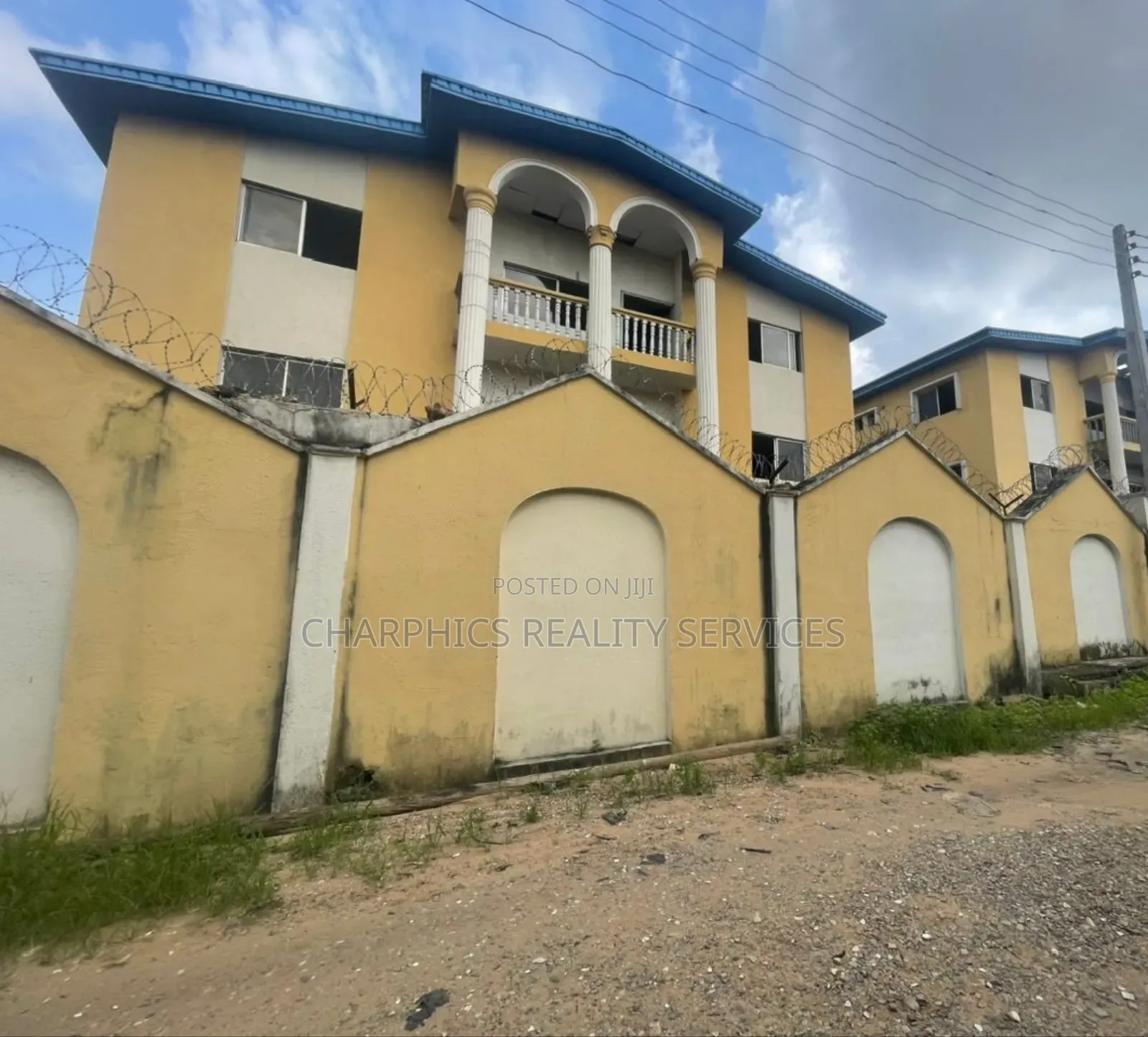 3bdrm Block of Flats in Ajao Estate for rent in Ajao Estate