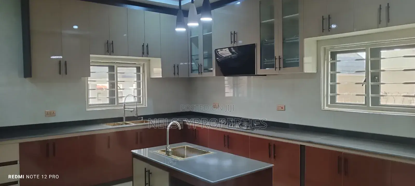 6bdrm Duplex in Efab, Central Business District for sale in Central Business District