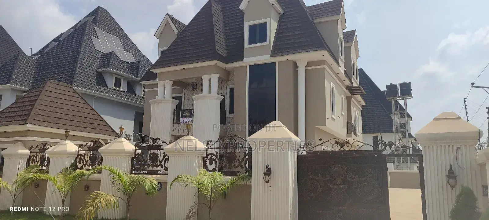 6bdrm Penthouse in Efab Metropolis, Gwarinpa for sale in Gwarinpa