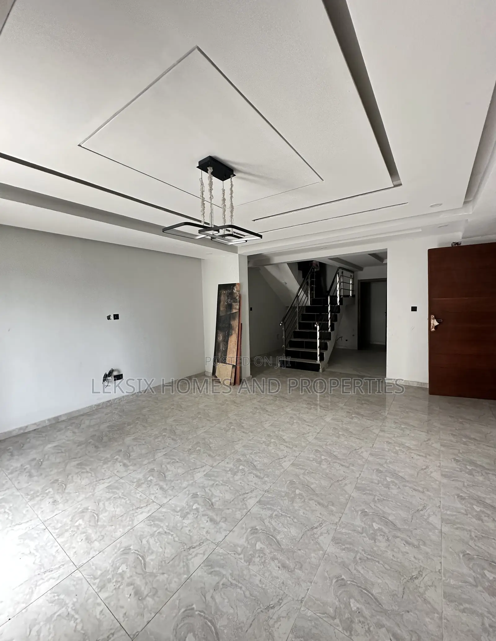4bdrm Maisonette in A Well Secured, Ikate for sale in Ikate
