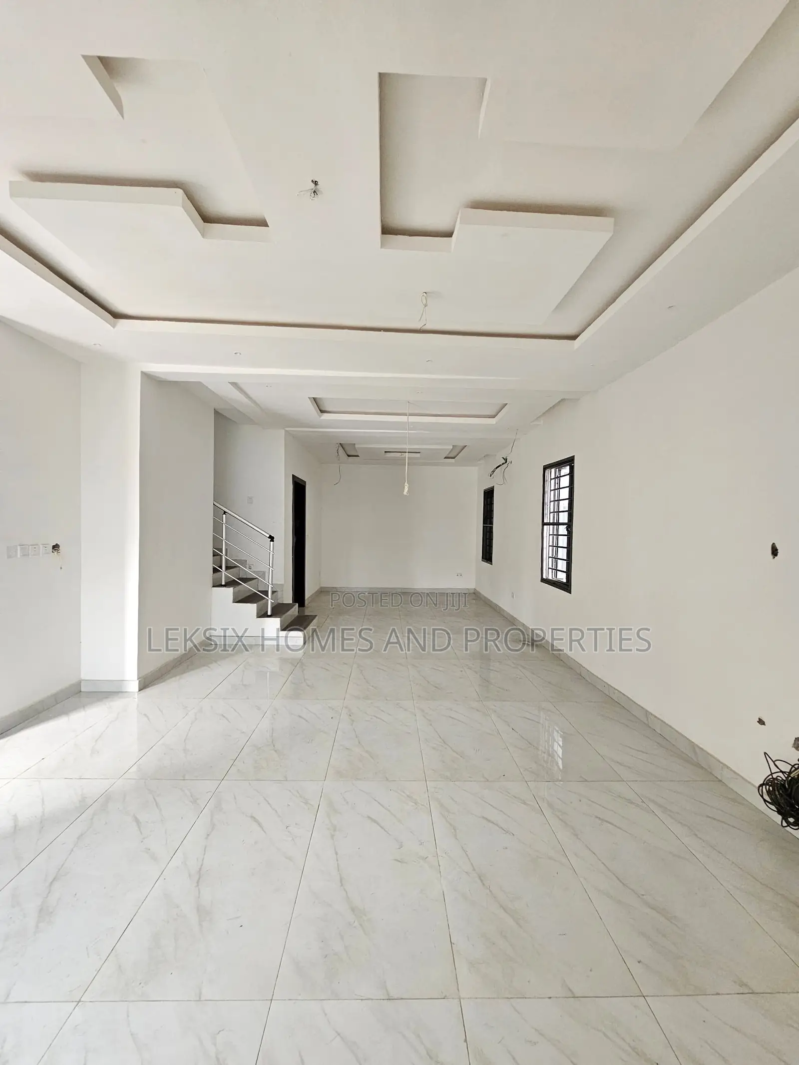 5bdrm Duplex in A Well Secured, Ikate for sale in Ikate
