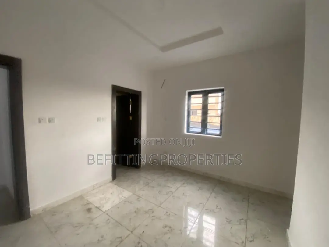 3bdrm Block of Flats in Ikeja for sale in Ikeja