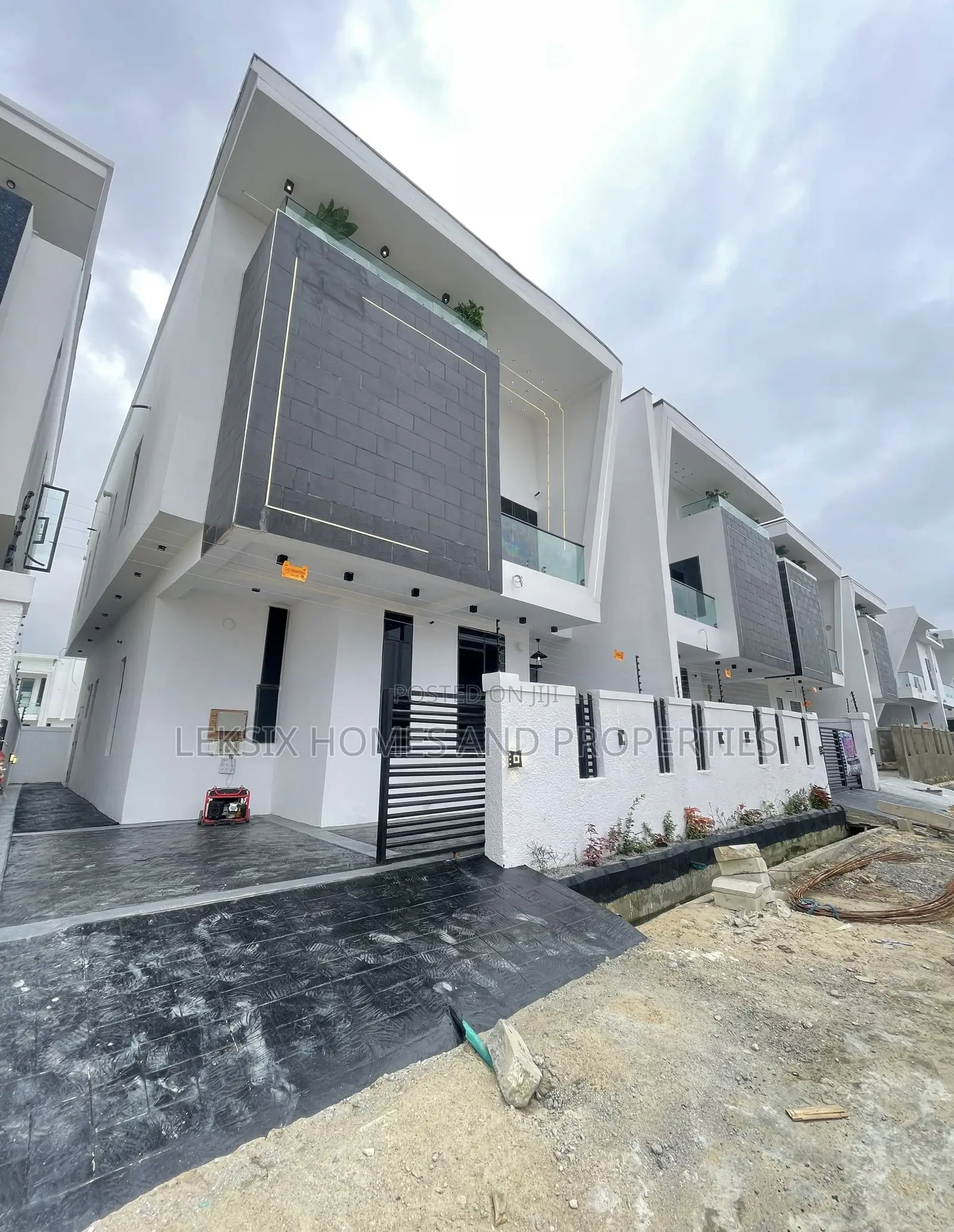 4bdrm Duplex in A Well Secured, Ado / Ajah for sale in Ado / Ajah