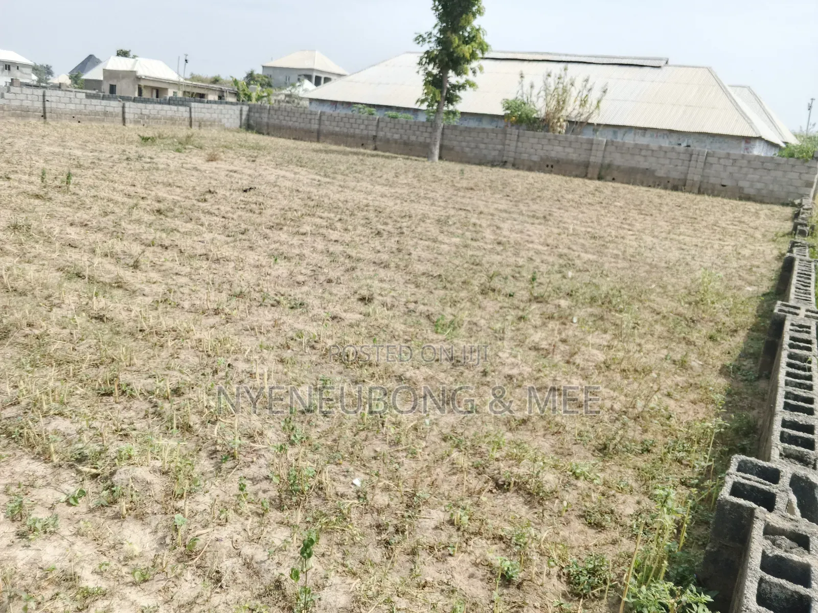 100 × 100 Land for Sale in Karu