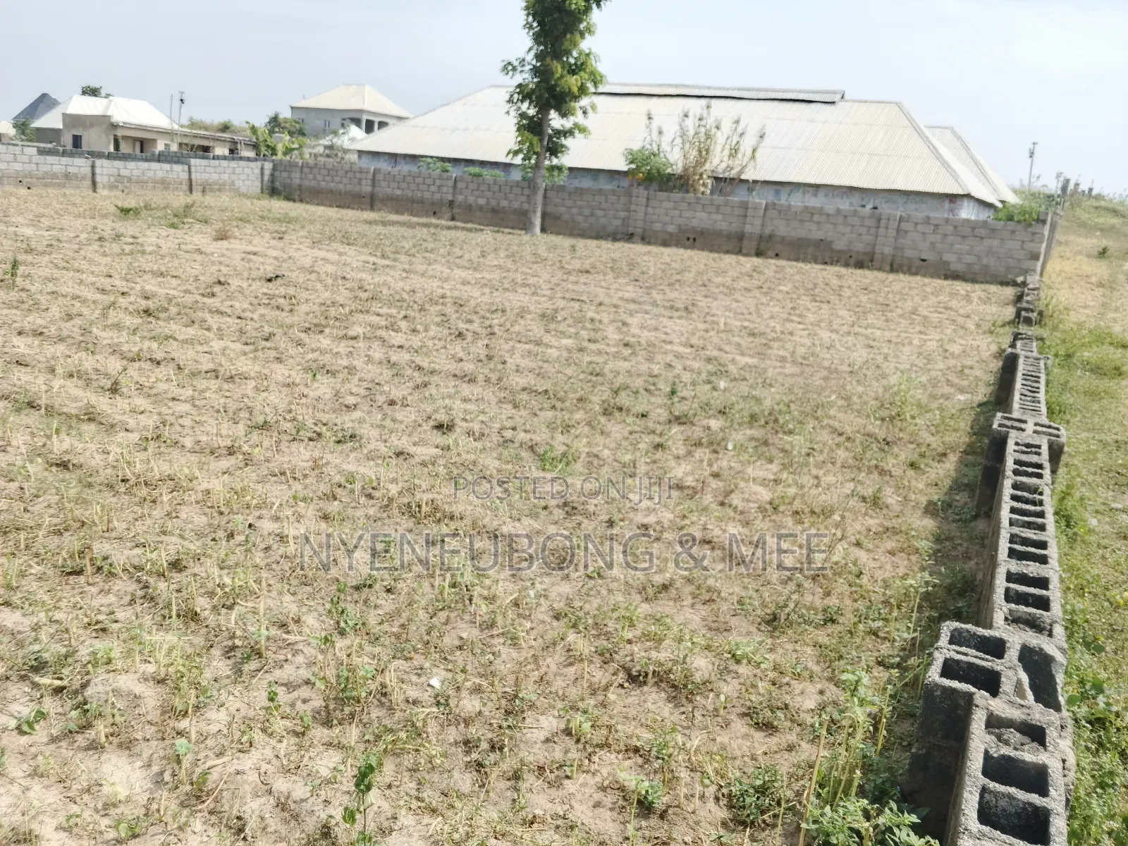 100 × 100 Land for Sale in Karu