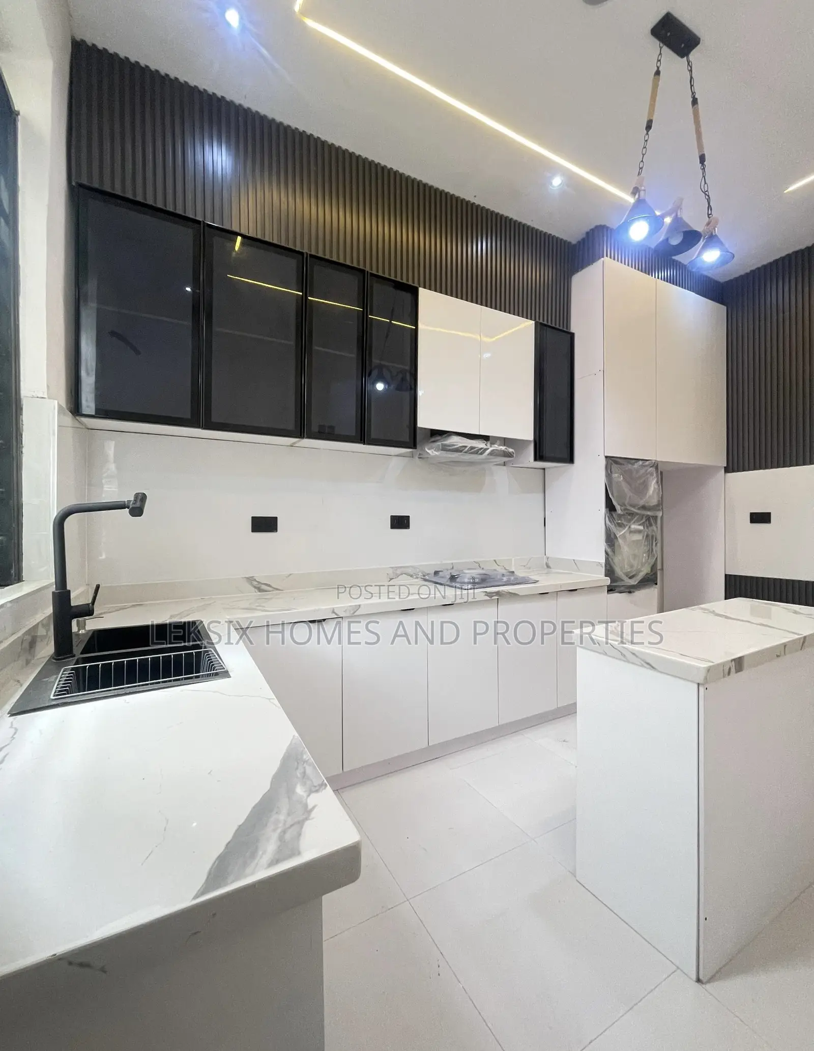 4bdrm Duplex in A Well Secured, Ado / Ajah for sale in Ado / Ajah