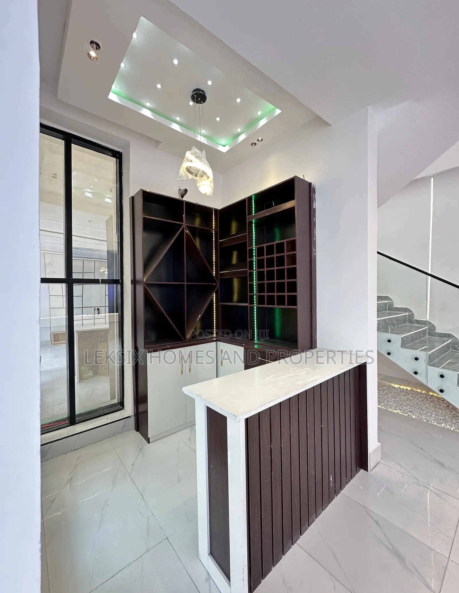 4bdrm Duplex in A Well Secured, Ado / Ajah for sale in Ado / Ajah