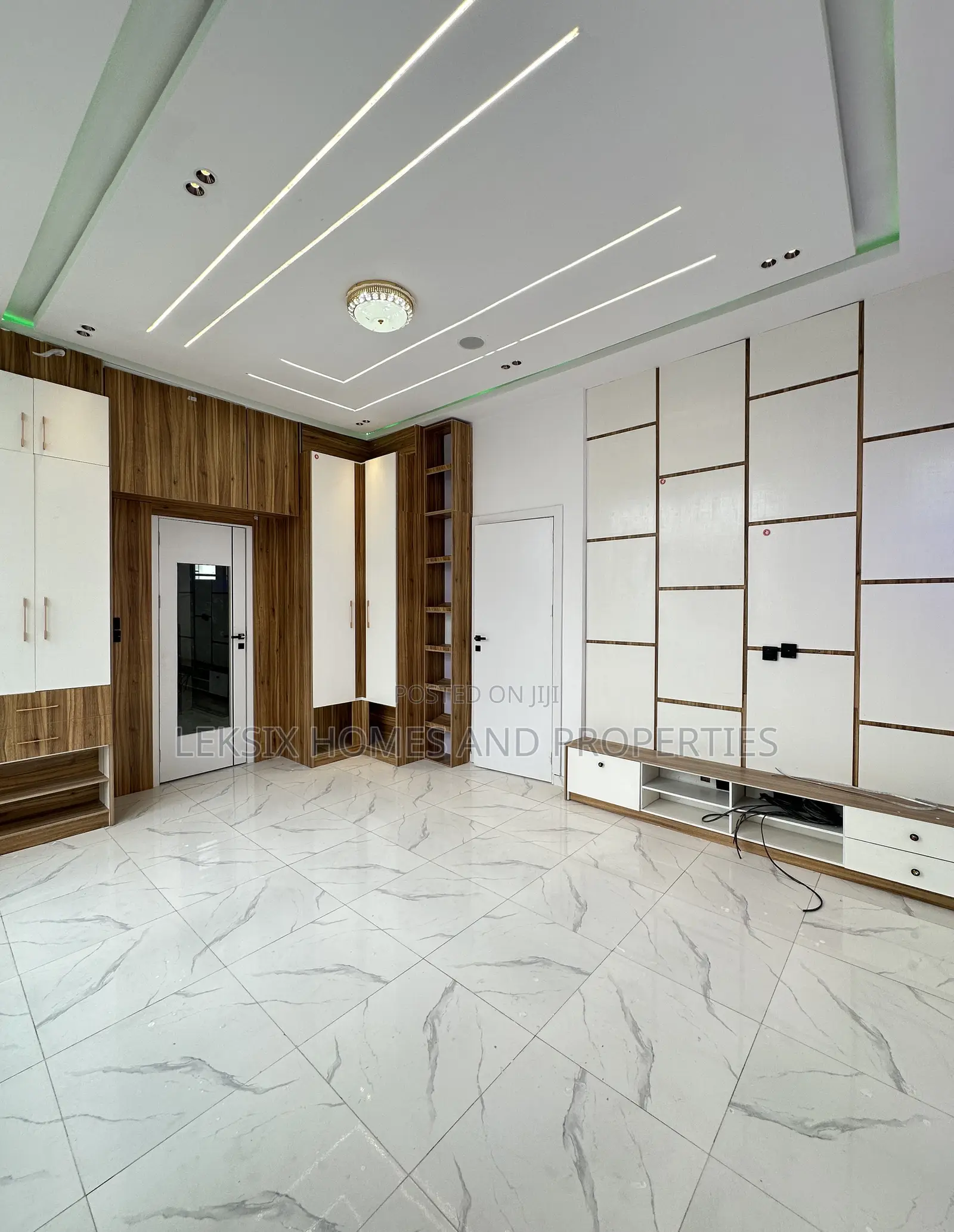 4bdrm Duplex in A Well Secured, Ado / Ajah for sale in Ado / Ajah