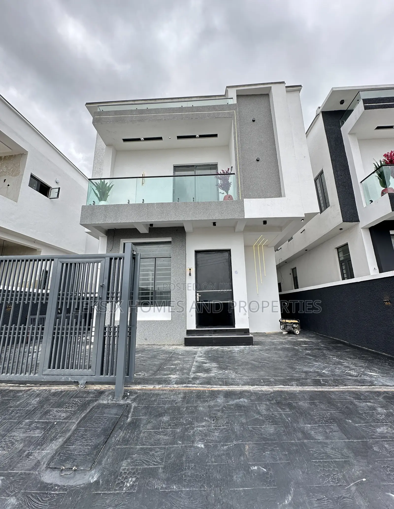 4bdrm Duplex in A Well Secured, Ado / Ajah for sale in Ado / Ajah