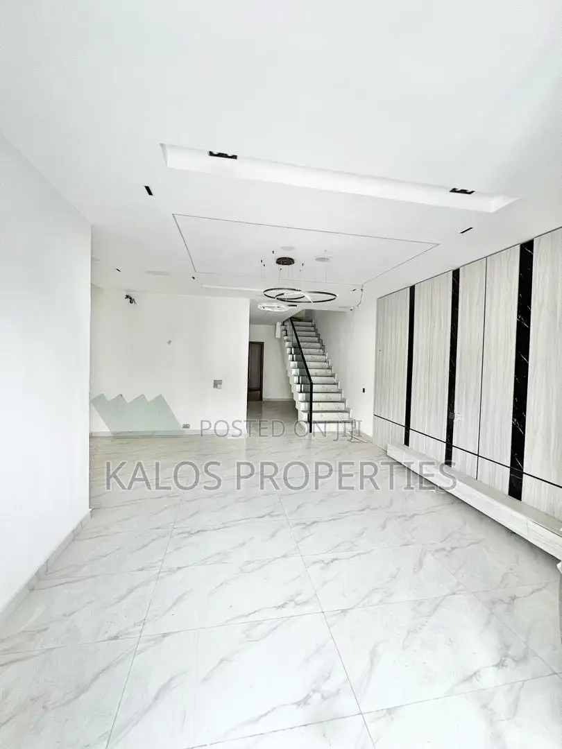 4bdrm Duplex in Orchid Road, Lekki Phase 2 for rent in Lekki Phase 2