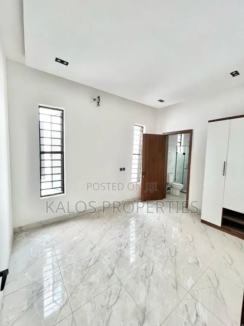 4bdrm Duplex in Orchid Road, Lekki Phase 2 for rent in Lekki Phase 2