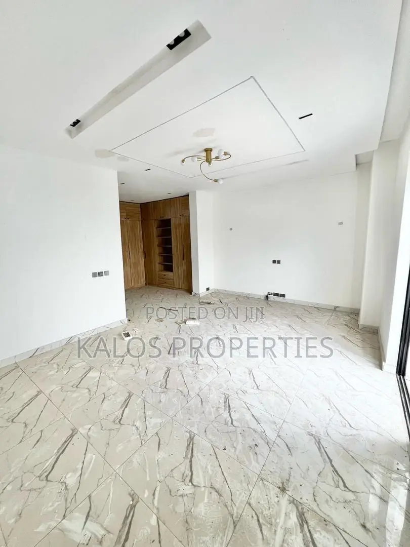 4bdrm Duplex in Orchid Road, Lekki Phase 2 for rent in Lekki Phase 2