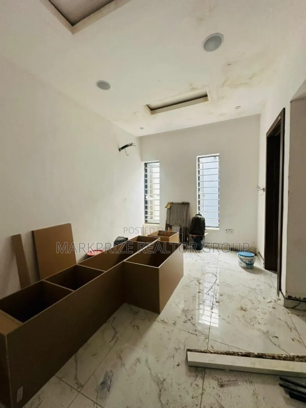 4bdrm Duplex in GRA Phase 1 for sale in GRA Phase 1