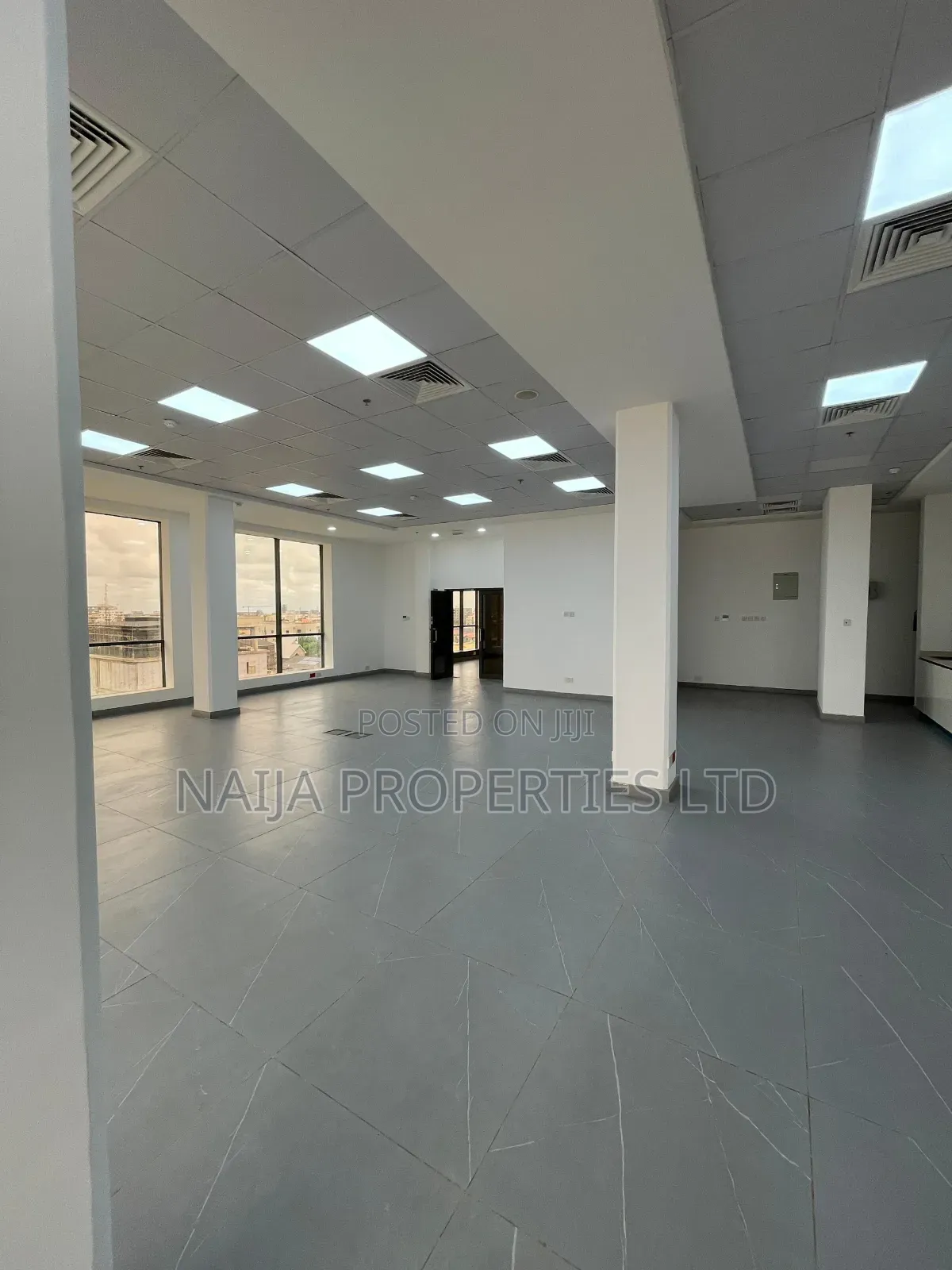 358sqm Office Space Off Admiralty Way, Lekki Phase 1 for Rent in Lekki Phase 1