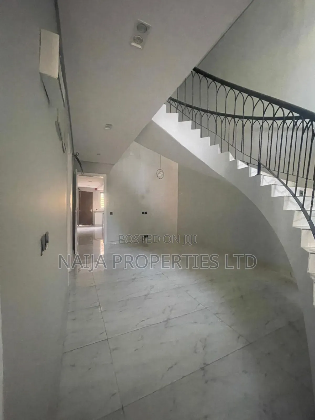 4bdrm Duplex in Lekki County for sale in Lekki