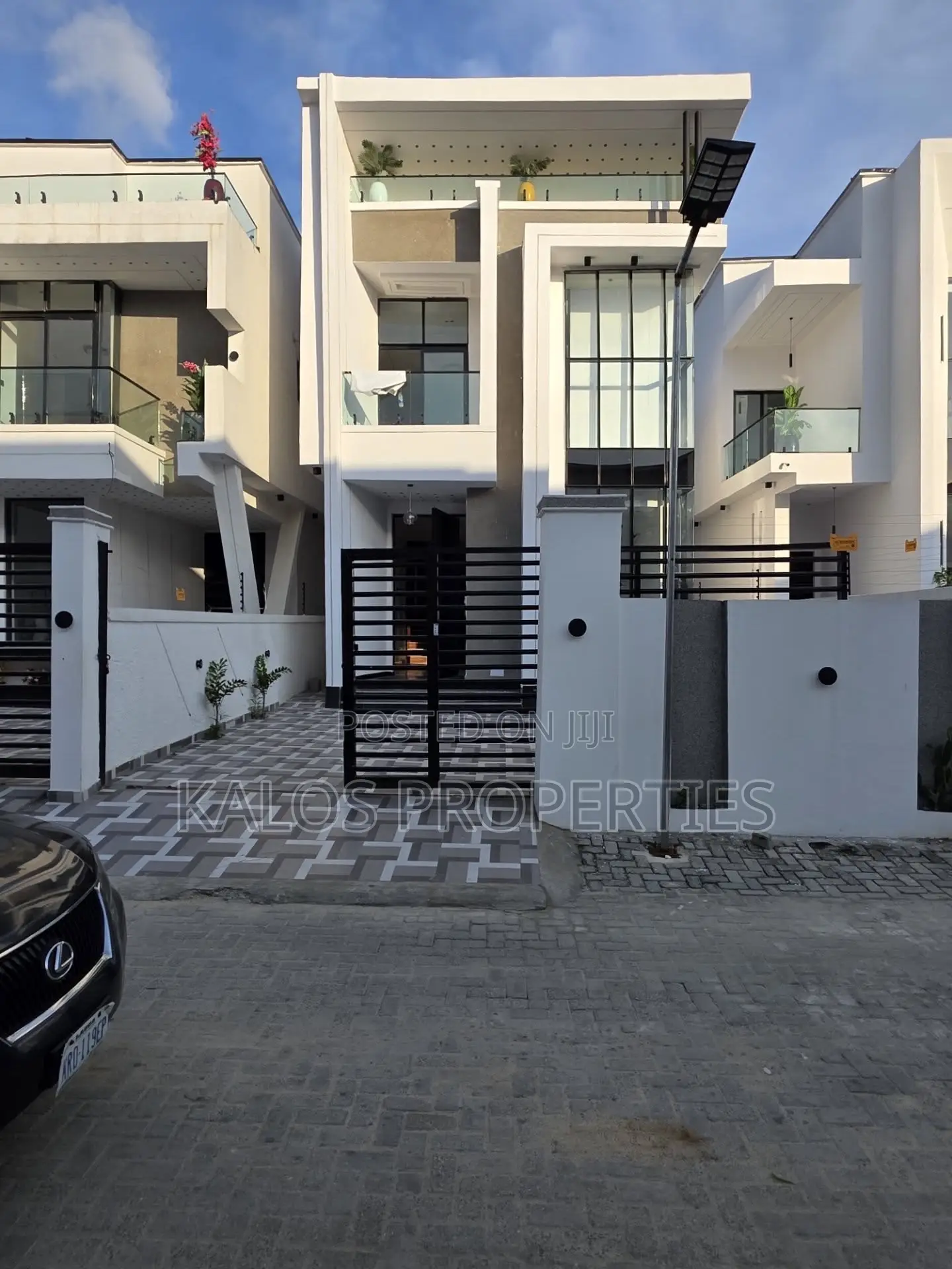 5bdrm Duplex in Ajah Lekki Lagos for sale in Ado / Ajah