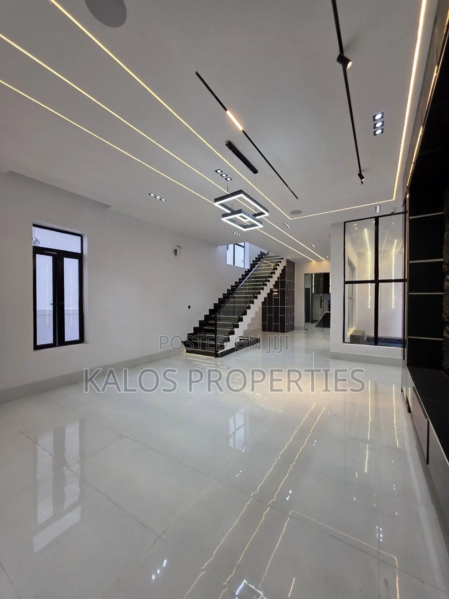 5bdrm Duplex in Lekki Palm City, Ado / Ajah for sale in Ado / Ajah