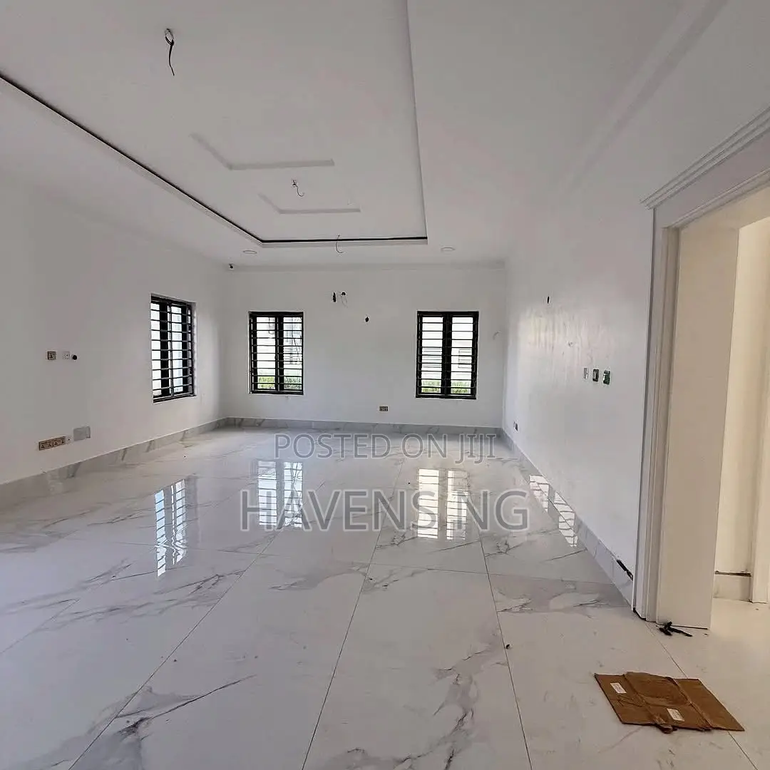 7bdrm Duplex in Asokoro for sale in Asokoro