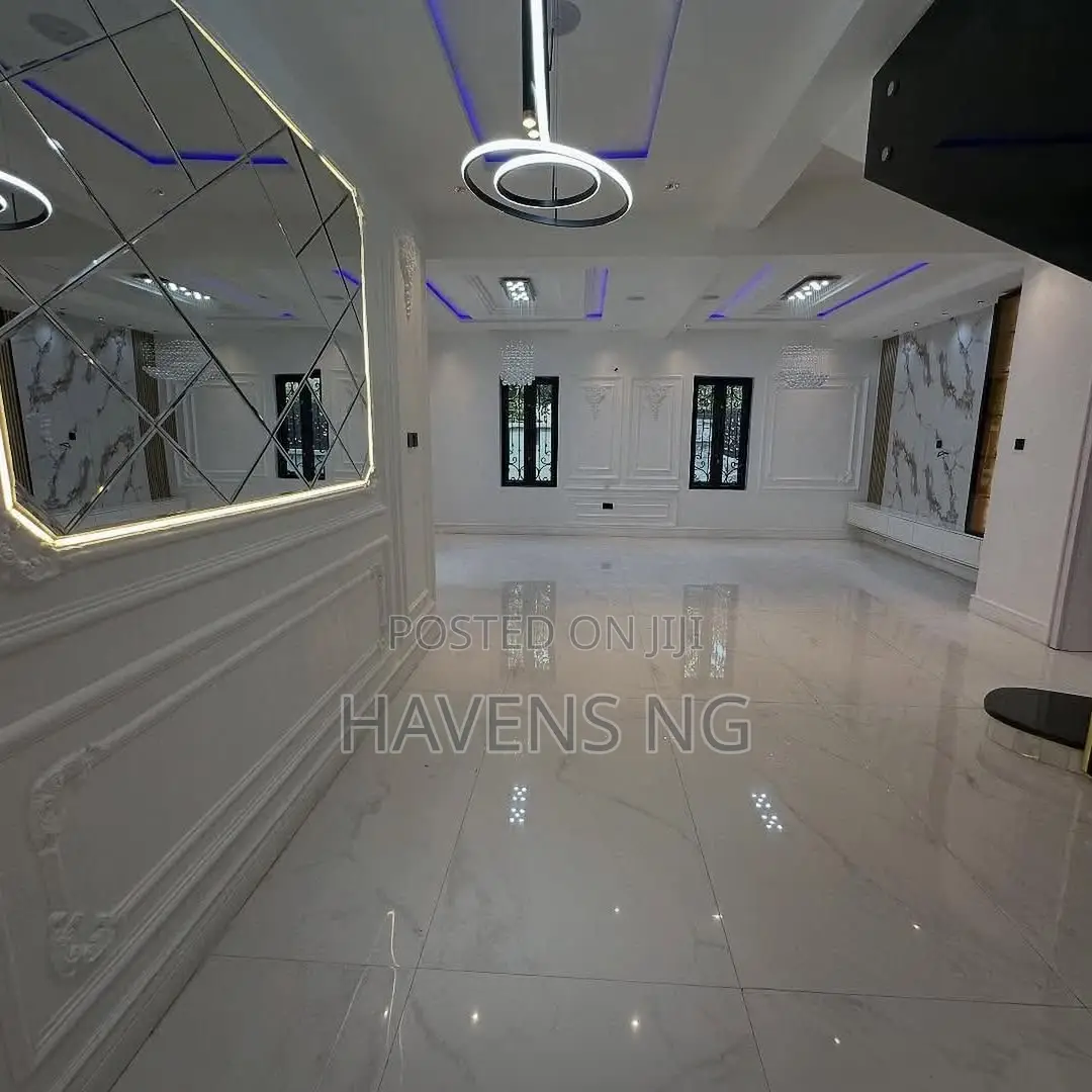 5bdrm Duplex in Kado for sale in Kado